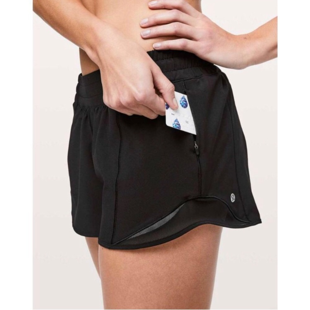 Lululemon Hotty hot short 4” 6